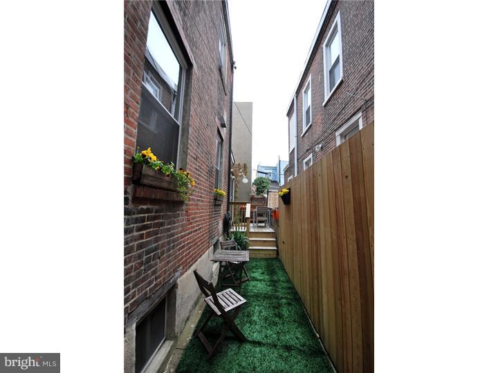 1218 Reed Street Philadelphia, PA 19147 - Photo 14 of 25 Back Yard