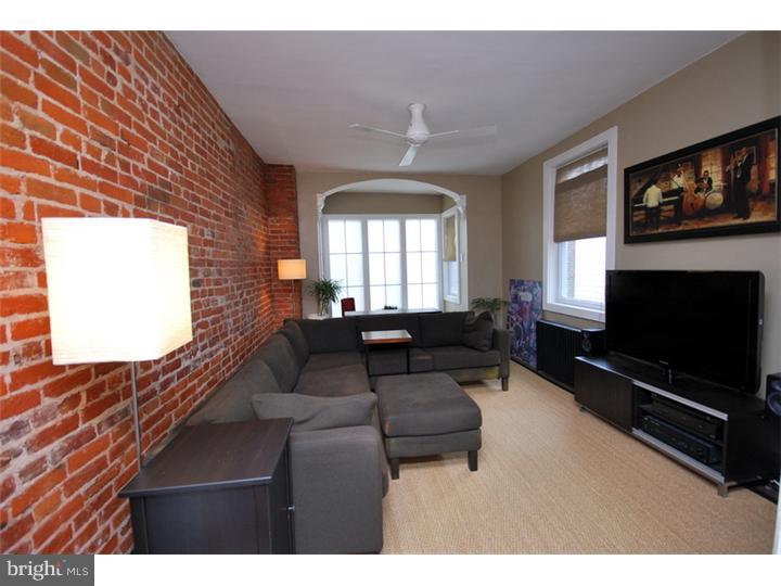 1218 Reed Street Philadelphia, PA 19147 - Photo 15 of 25 Family Room