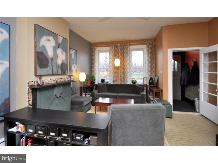 1218 Reed Street Philadelphia, PA 19147 - Photo 3 of 25 Living Room