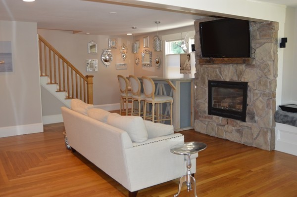 35 Barton Hill Road Chelmsford, MA 01824 - Photo 3 of 19 Gallery Image 3