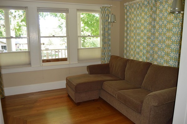 35 Barton Hill Road Chelmsford, MA 01824 - Photo 8 of 19 Gallery Image 8