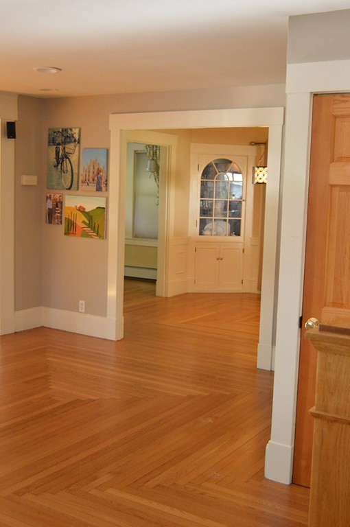35 Barton Hill Road Chelmsford, MA 01824 - Photo 10 of 19 Gallery Image 10