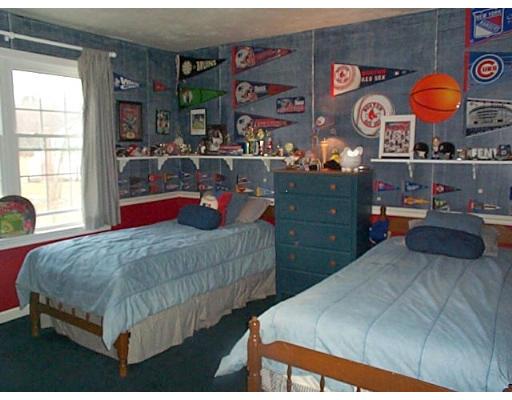 77 Hardwick Road Ashland, MA 01721 - Photo 9 of 25 a bedroom with bed and window