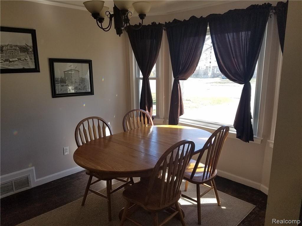 9583 Inkster Road Livonia, MI 48150 - Photo 5 of 27 Dining Room