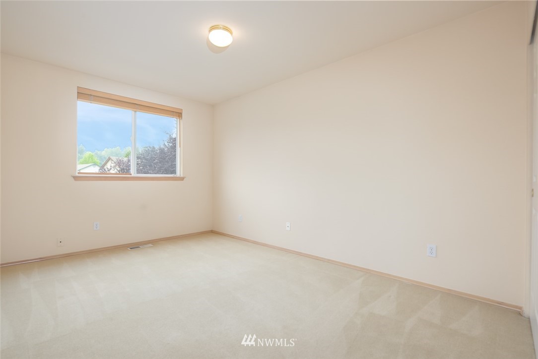 18815 20th Drive Southeast Bothell, WA 98012 - Photo 23 of 24 Gallery Image 23