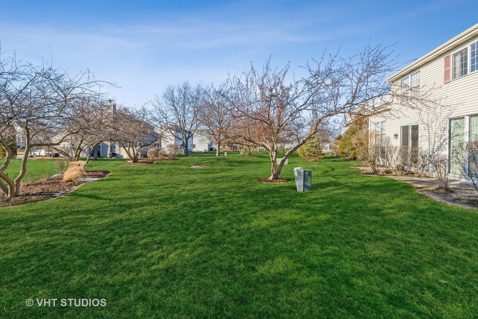 17896 Braewick Road Gurnee, IL 60031 - Photo 17 of 18 a view of a park with large trees