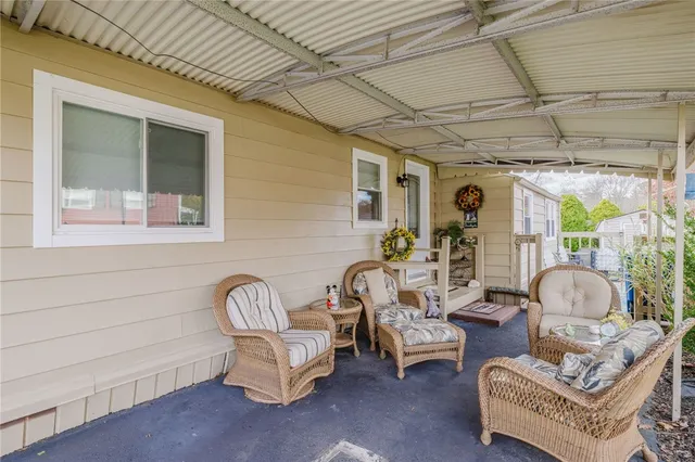 $229,900 | 24 Sherwood Valley Lane, Coventry, RI 02816