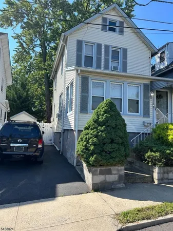 $399,000 | 638 Meadow Street, Roselle, NJ 07203