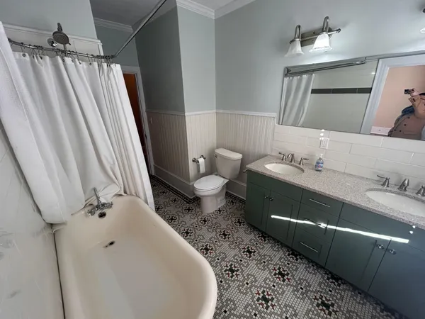 $1,950 | 360 Walnut Avenue Southwest, Unit B, Roanoke, VA 24016