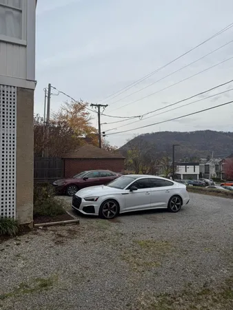 $1,950 | 360 Walnut Avenue Southwest, Unit B, Roanoke, VA 24016