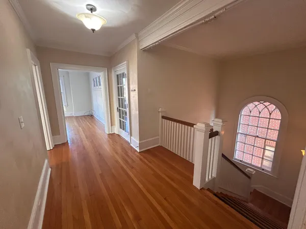 $1,950 | 360 Walnut Avenue Southwest, Unit B, Roanoke, VA 24016