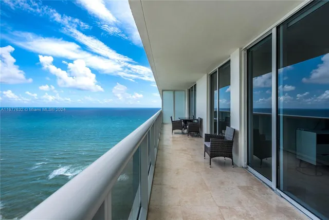 $1,330,000 | 1830 South Ocean Drive, Unit 3511, Hallandale Beach, FL 33009