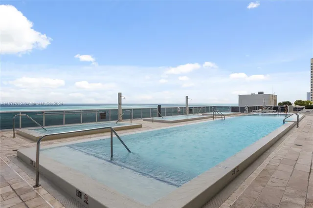 $1,330,000 | 1830 South Ocean Drive, Unit 3511, Hallandale Beach, FL 33009