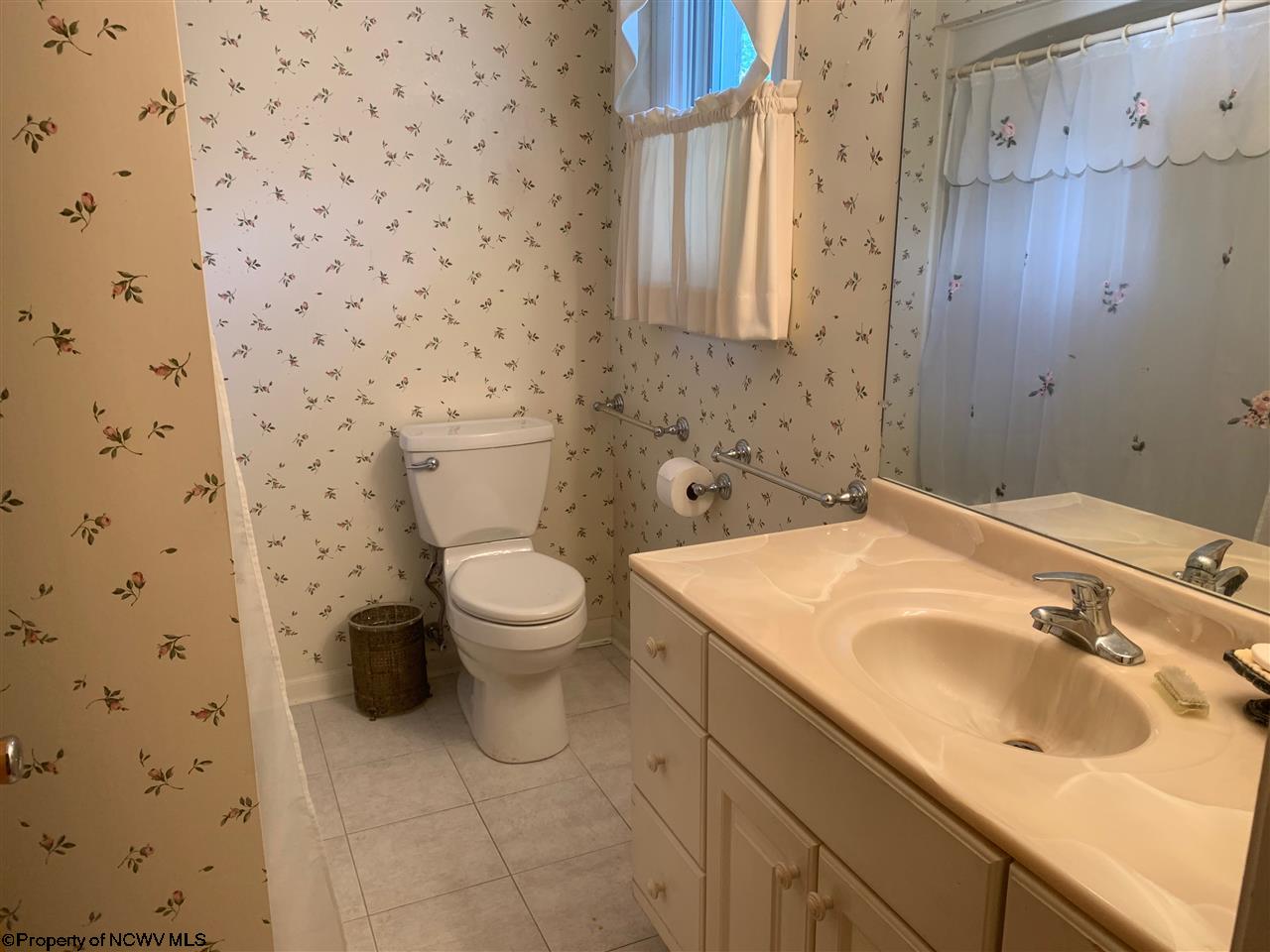1048 Chestnut Ridge Road Morgantown, WV 26505 - Photo 10 of 20 Gallery Image 10