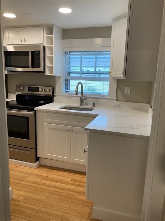 6 School Street, Unit 2 Topsfield, MA 01983 - Photo 10 of 13