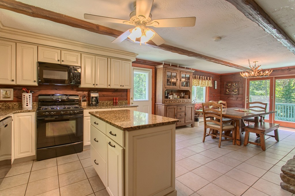27 Main Street Princeton, MA 01541 - Photo 10 of 28 Gallery Image 10