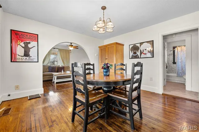 $139,900 | 700 West Delmar Avenue, Alton, IL 62002