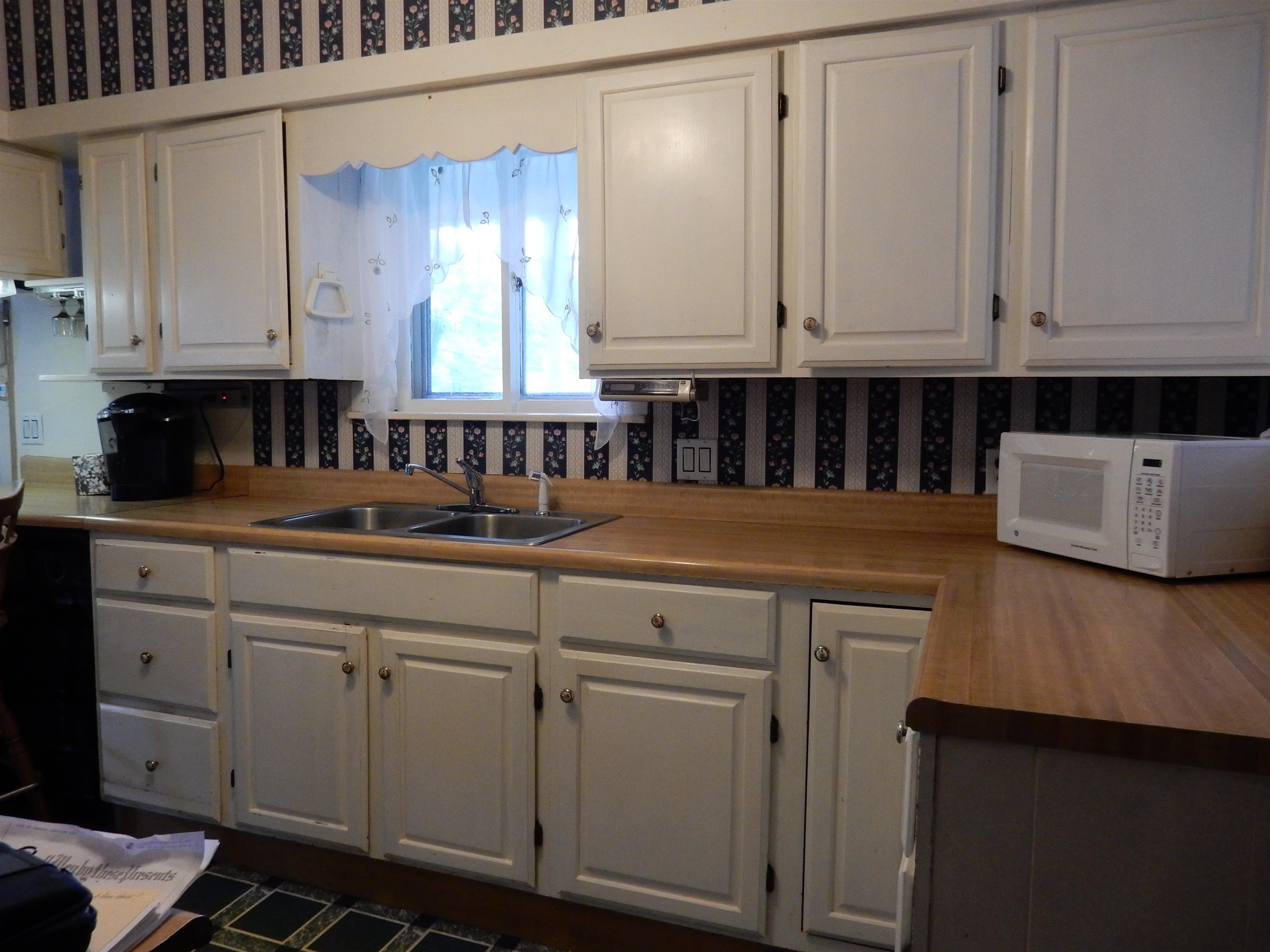 425 West Main Street Newport, VT 05855 - Photo 9 of 33