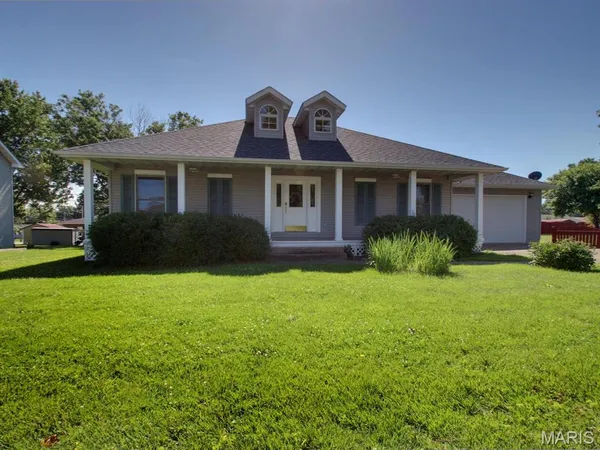 $364,900 | 111 Westview Street, Palmyra, MO 63461