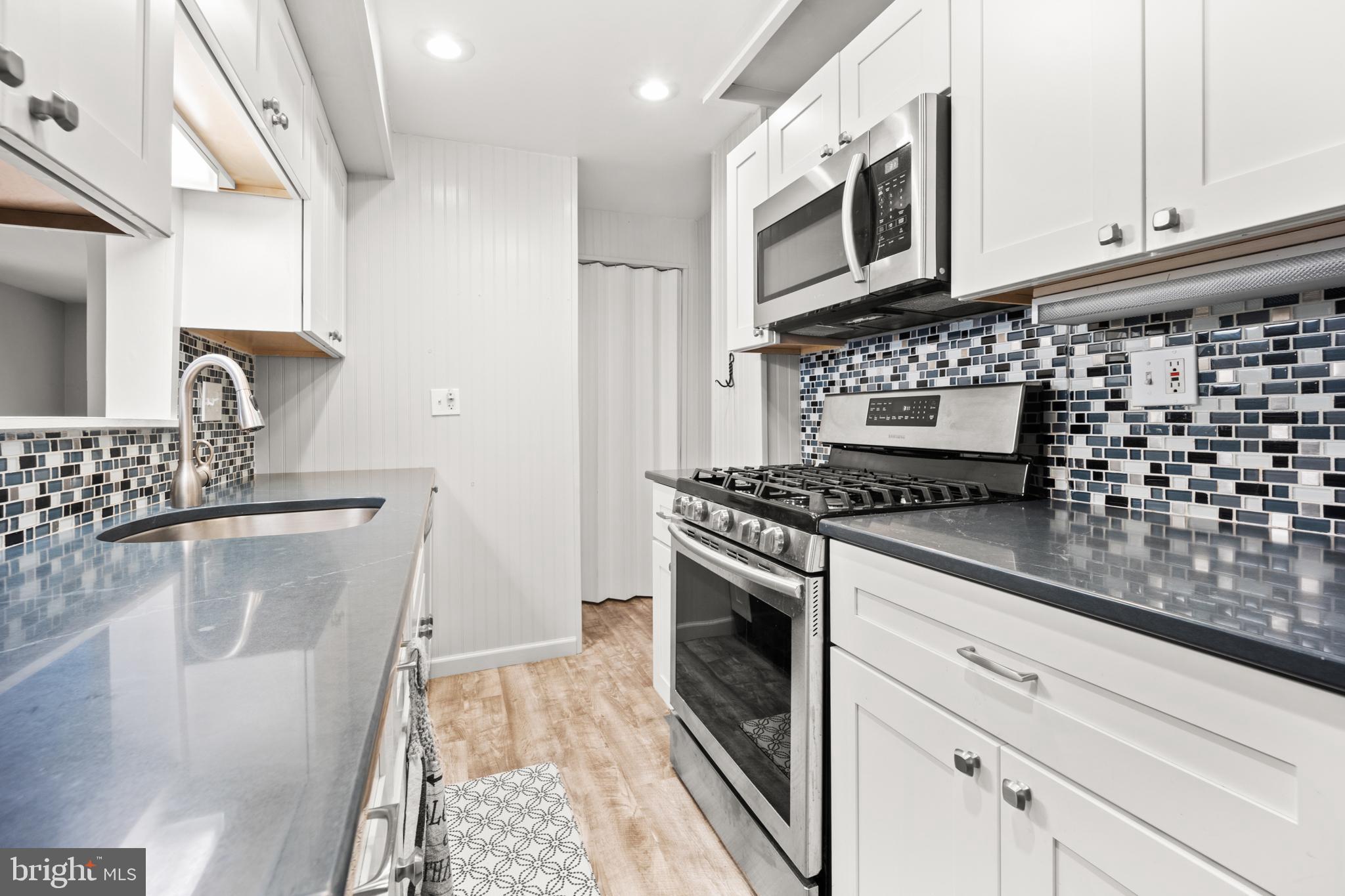 206 East County Line Road Hatboro, PA 19040 - Photo 11 of 31 Gallery Image 11