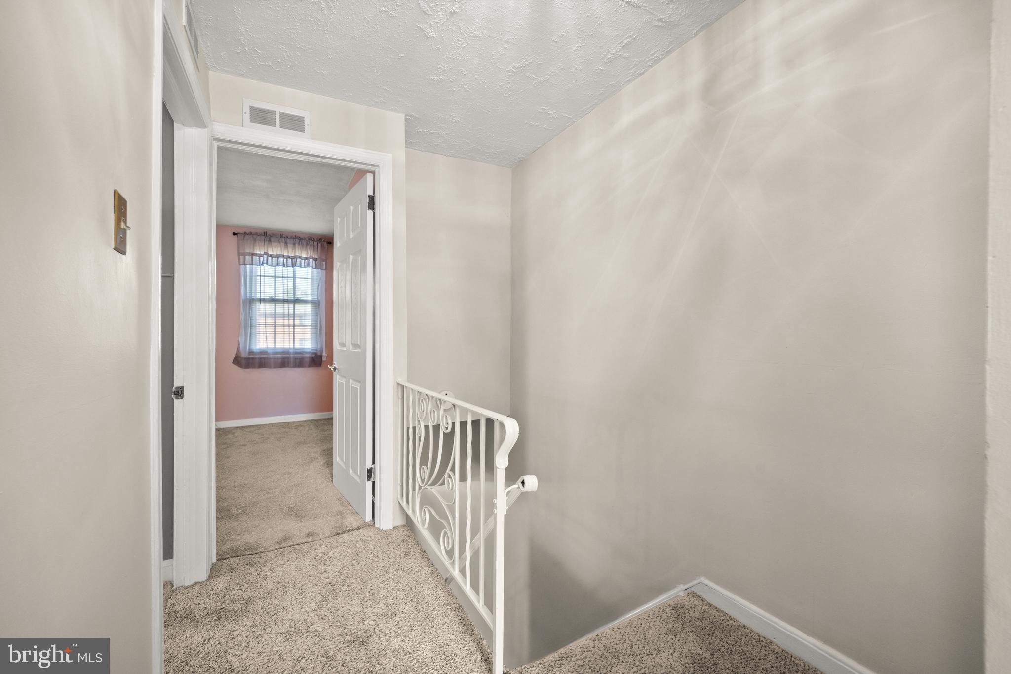 206 East County Line Road Hatboro, PA 19040 - Photo 18 of 31 Gallery Image 18
