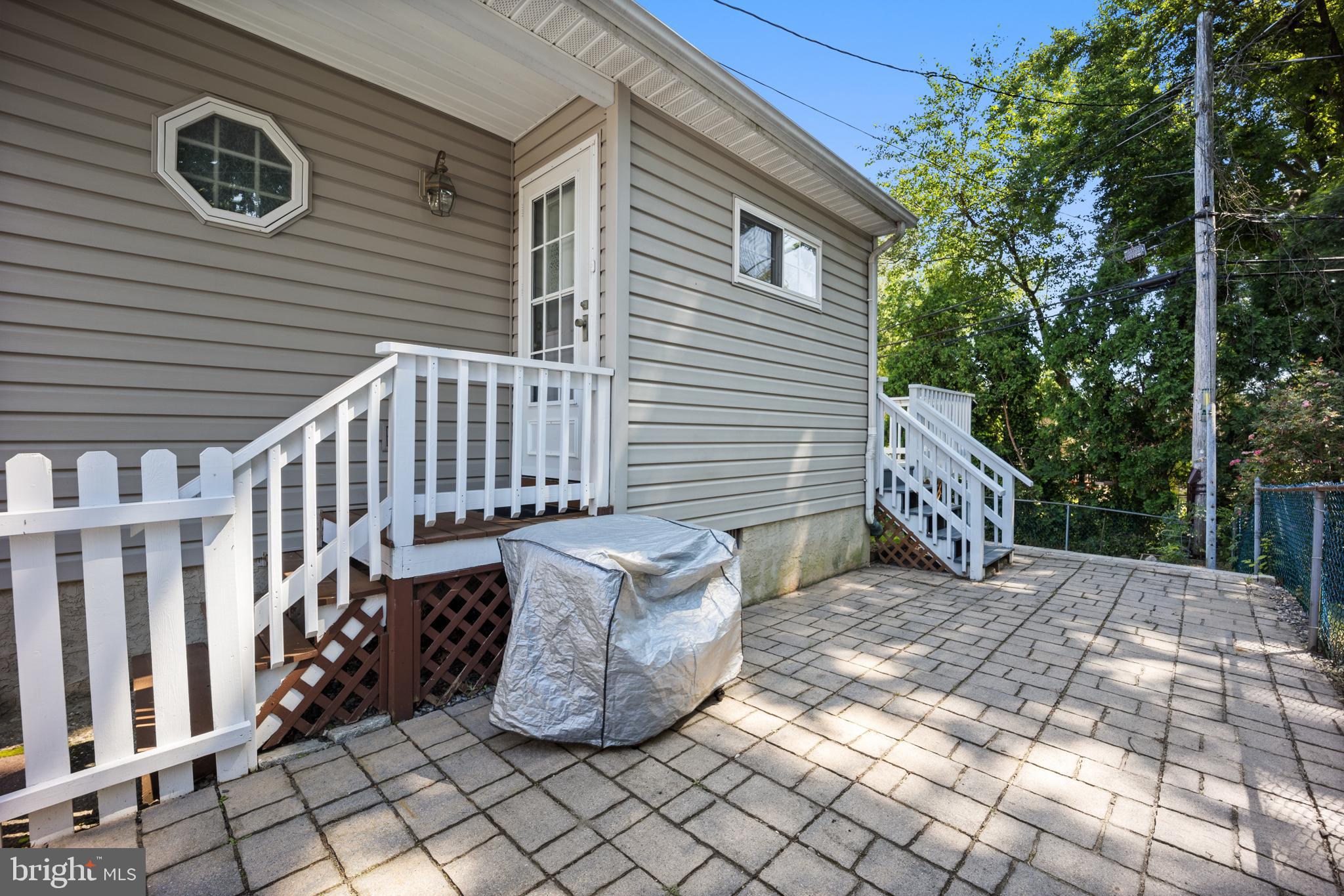 206 East County Line Road Hatboro, PA 19040 - Photo 3 of 31 Gallery Image 3