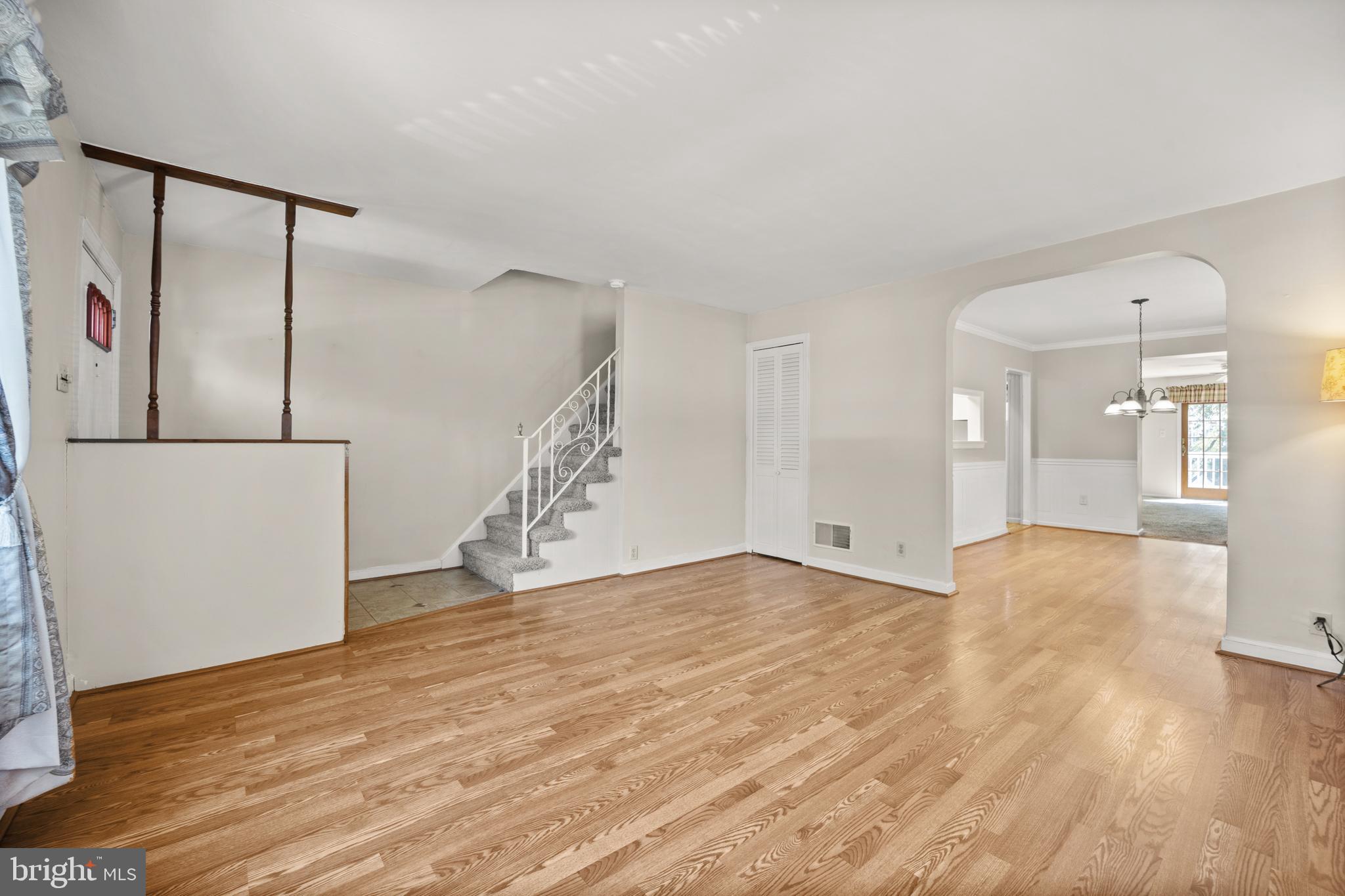 206 East County Line Road Hatboro, PA 19040 - Photo 4 of 31 Gallery Image 4