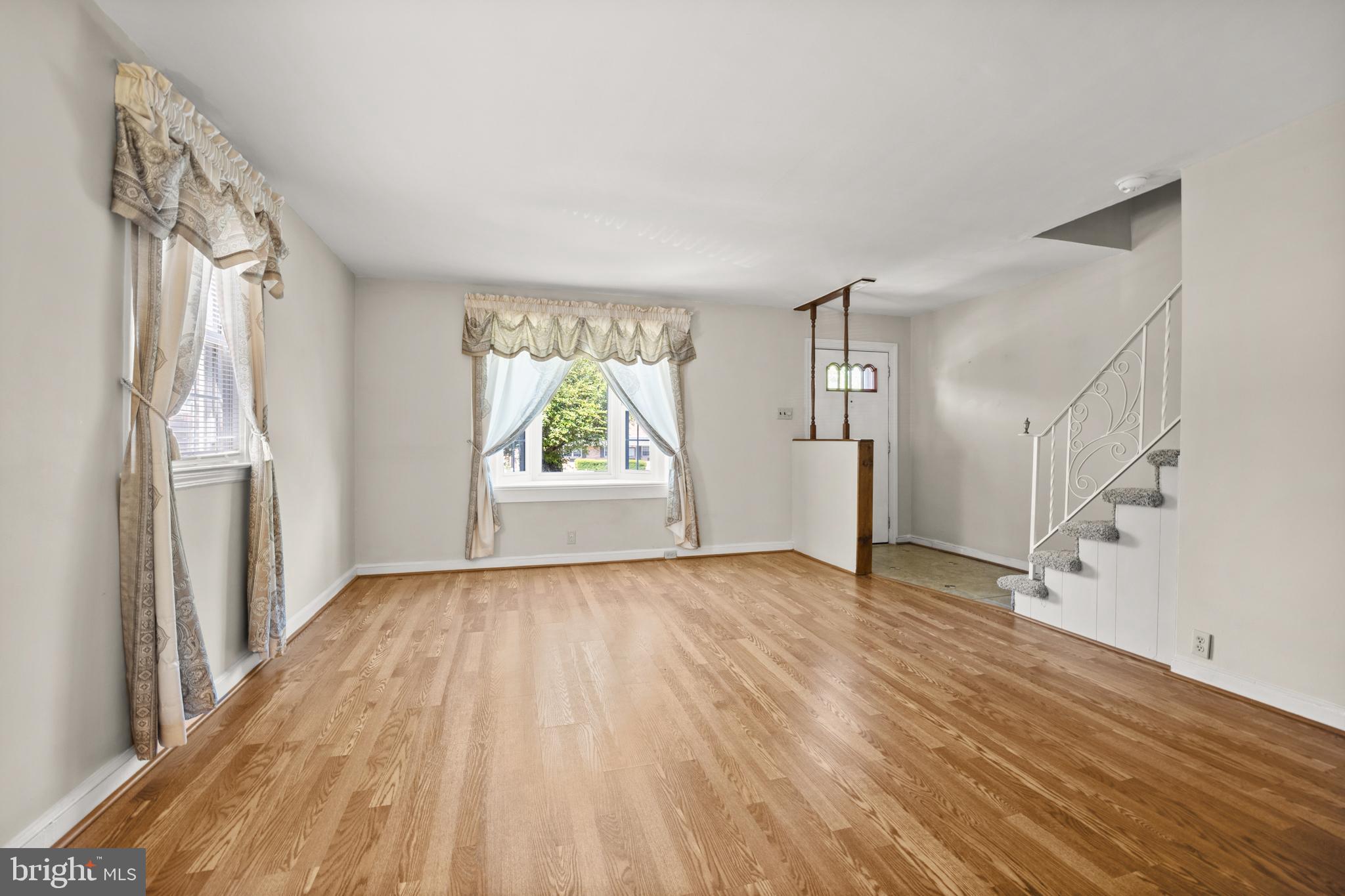 206 East County Line Road Hatboro, PA 19040 - Photo 5 of 31 Gallery Image 5