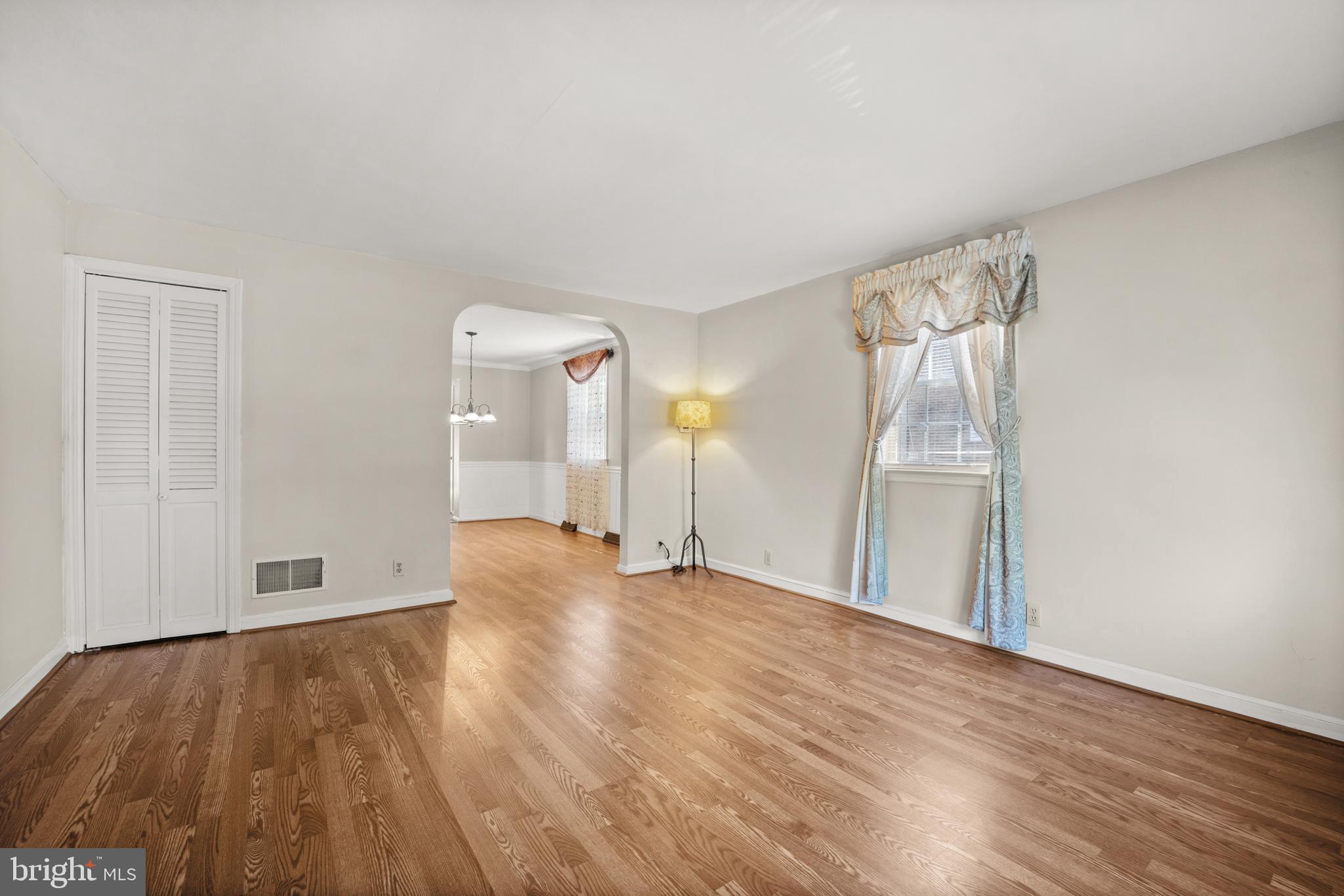 206 East County Line Road Hatboro, PA 19040 - Photo 6 of 31 Gallery Image 6