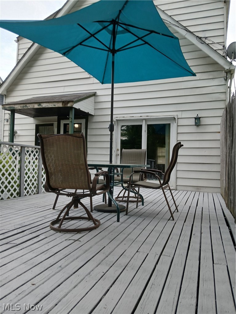 4313 Prasse Road South Euclid, OH 44121 - Photo 24 of 29 Private deck with lattice railing, door to dining room