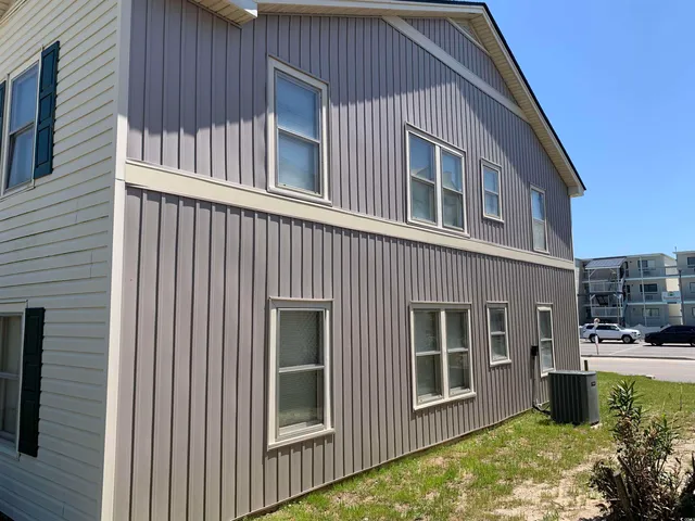 $999,850 | 2202 South Ocean Boulevard, North Myrtle Beach, SC 29582