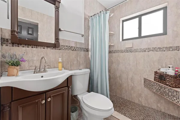 $2,475,000 | 6539 Southwest 84th Avenue, Miami, FL 33143