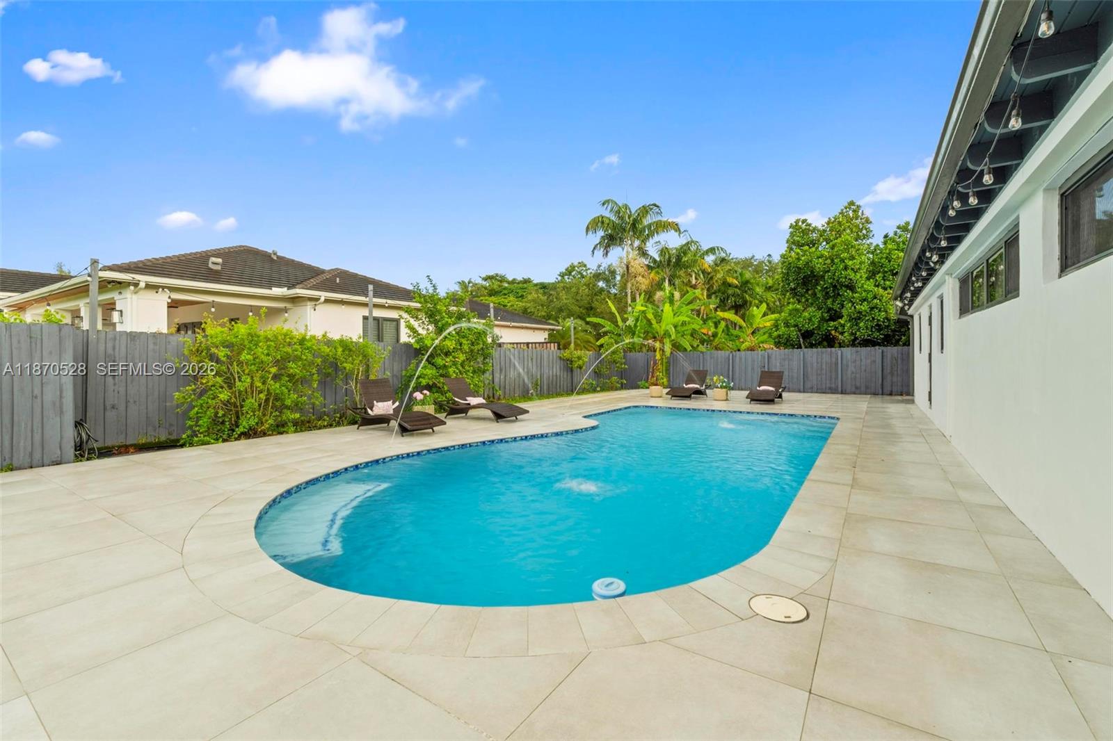 6539 Southwest 84th Avenue Miami, FL 33143 - Photo 25 of 25 a view of outdoor space and swimming pool