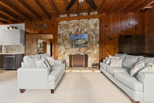 $2,475,000 | 6539 Southwest 84th Avenue, Miami, FL 33143