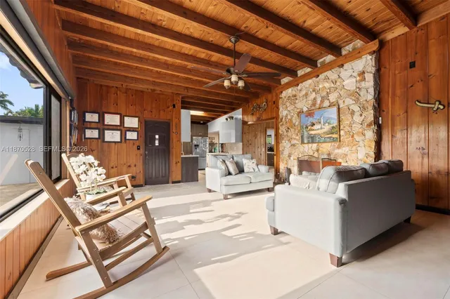 $2,575,000 | 6539 Southwest 84th Avenue, Miami, FL 33143