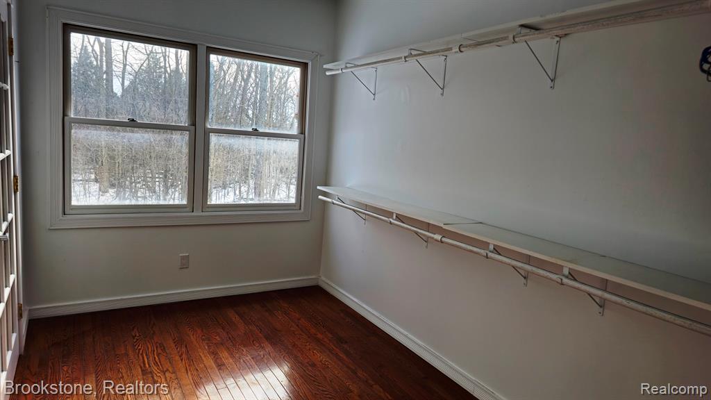 7090 Linden Road Fenton, MI 48430 - Photo 12 of 26