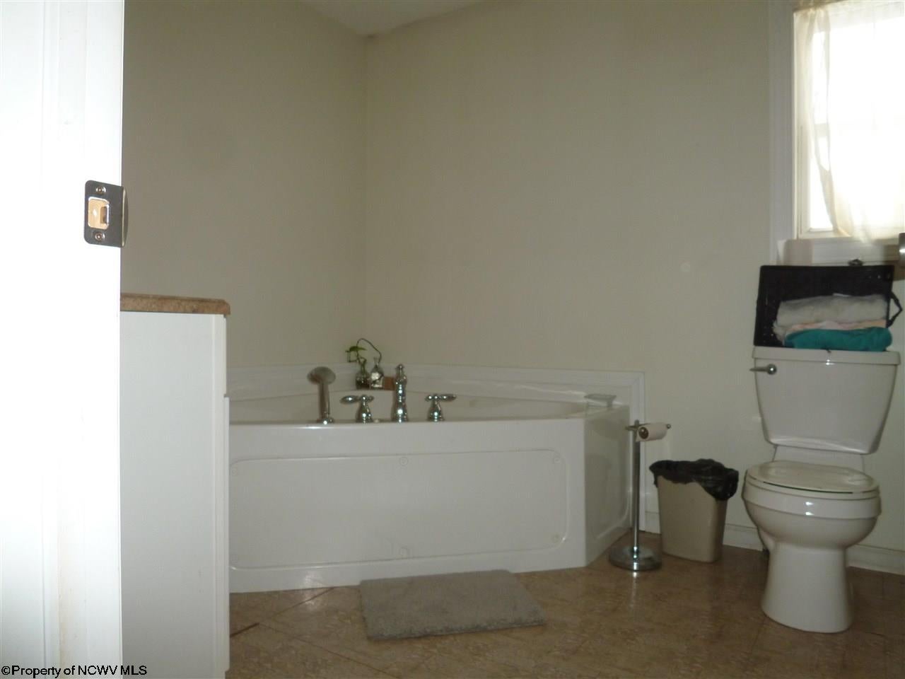 1265 Bunner Ridge Road Fairmont, WV 26554 - Photo 17 of 26 Gallery Image 17