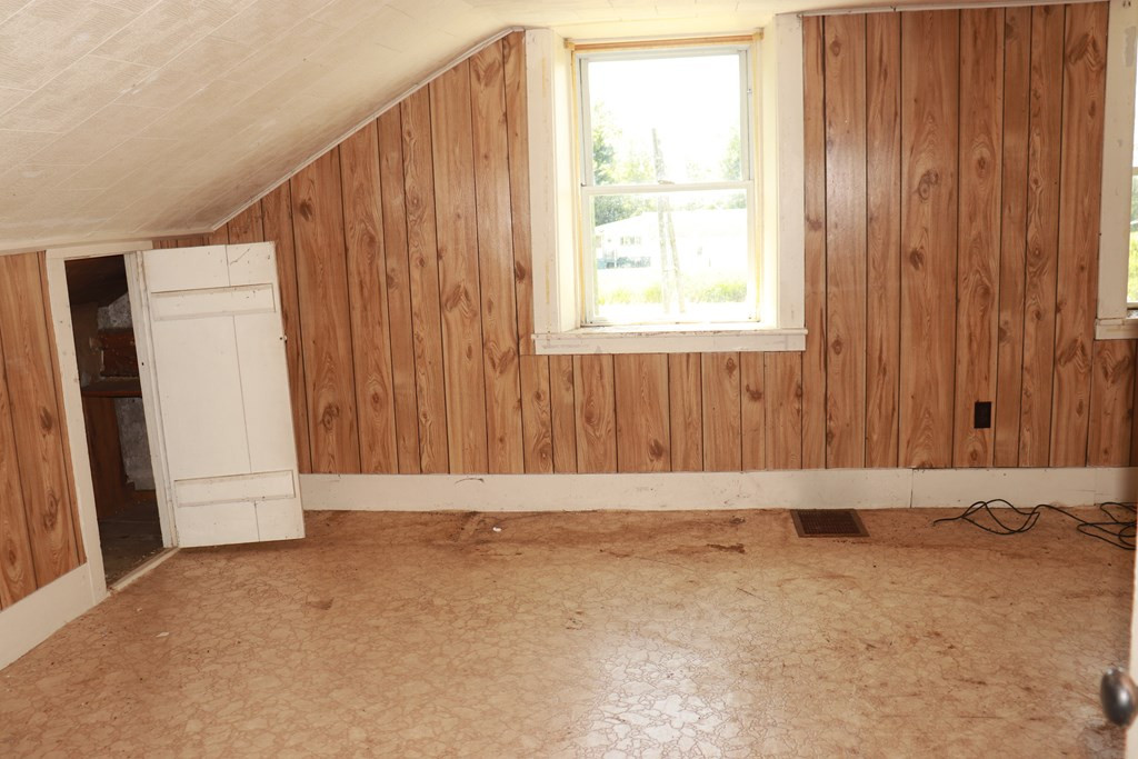 471 Hayford Road Champlain, NY 12919 - Photo 10 of 15 Gallery Image 10