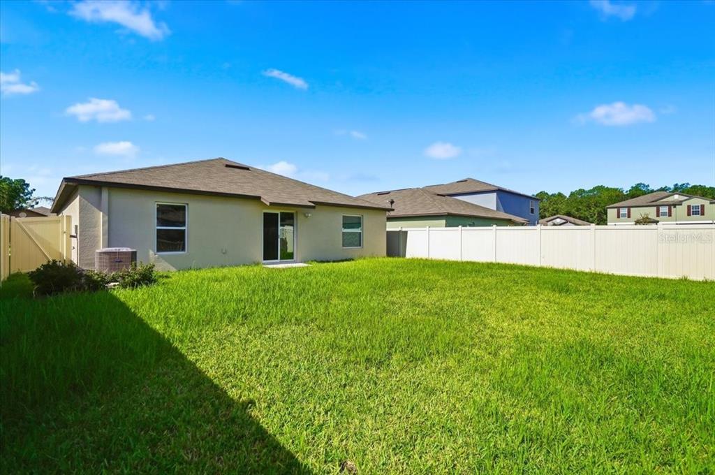 4316 Trotters Way Lakeland, FL 33801 - Photo 4 of 16