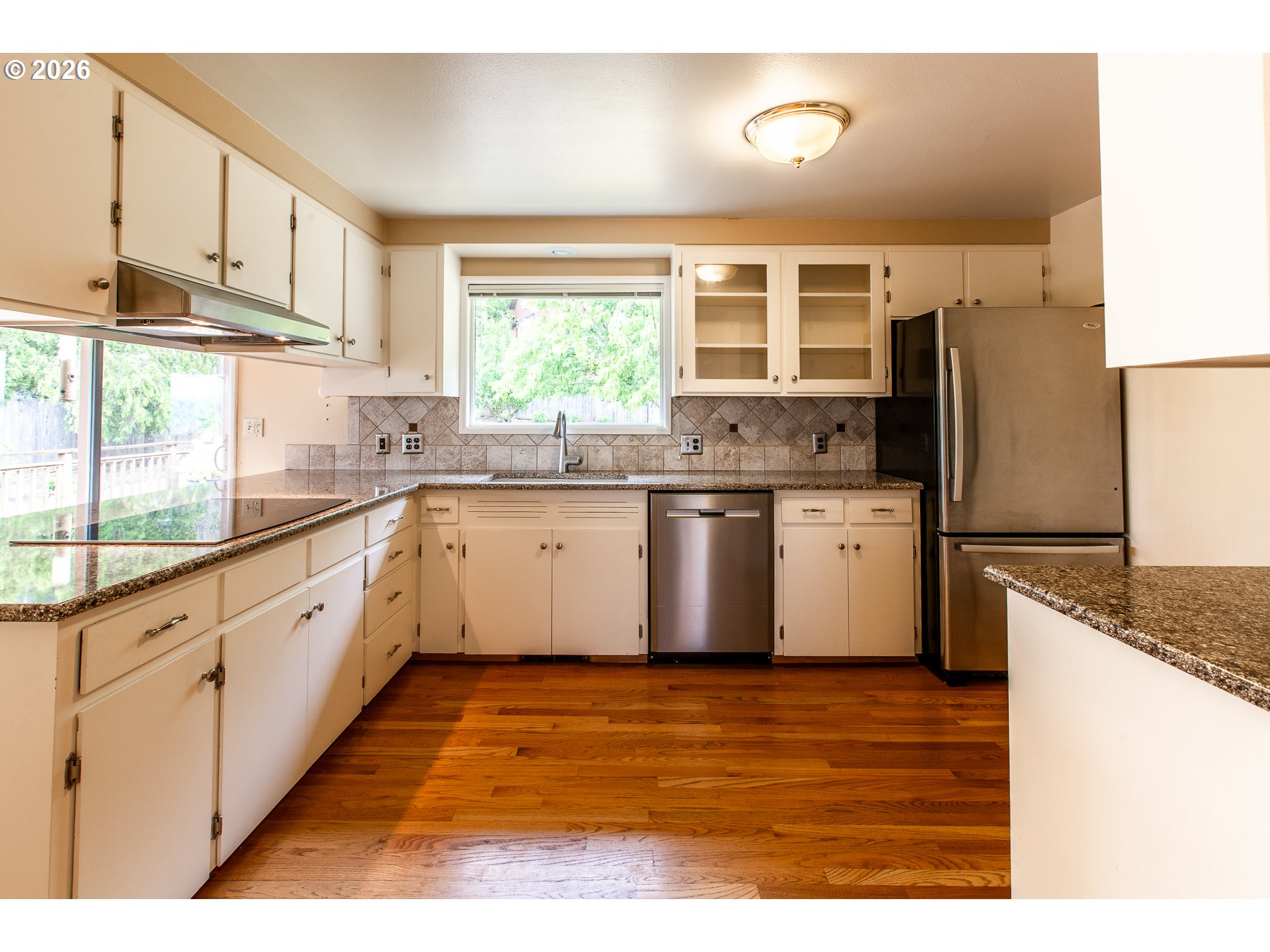 3985 University Street Eugene, OR 97405 - Photo 7 of 46
