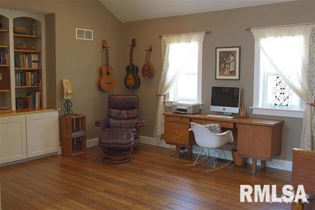 6028 North Koerner Road Peoria, IL 61615 - Photo 16 of 31 Gallery Image 16