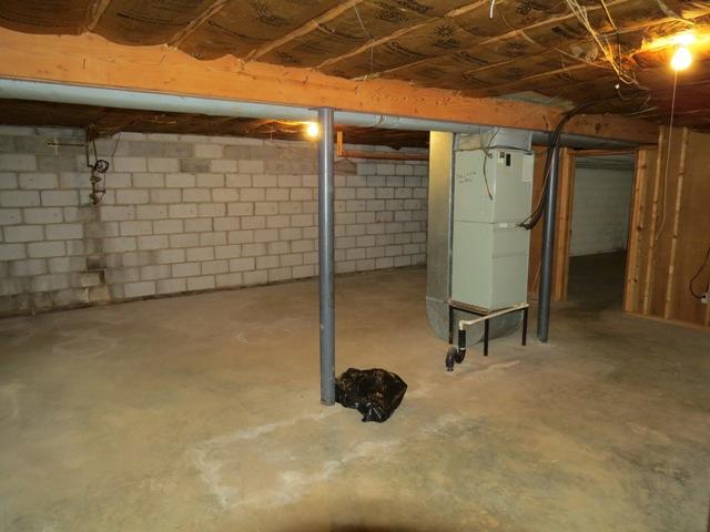 91 Ridgeland Heights Road Martinsville, VA 24112 - Photo 28 of 34 BASEMENT