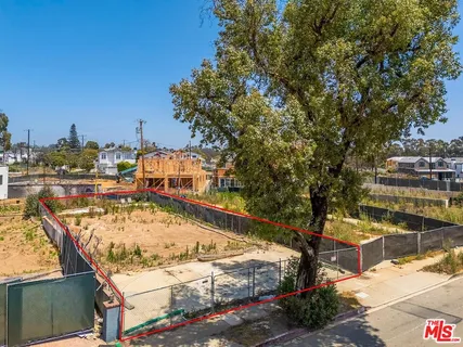 $1,295,000 | 14839 Sunset Boulevard, Pacific Palisades, CA 90272