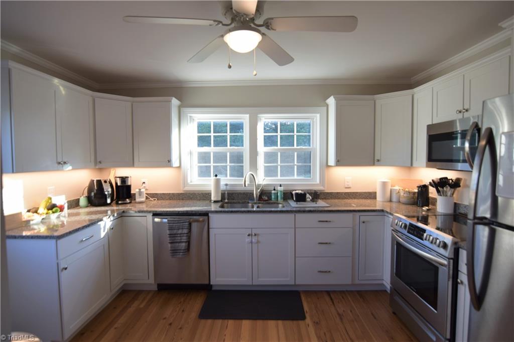 158 Hiatt Road Mount Airy, NC 27030 - Photo 2 of 16 Gallery Image 2