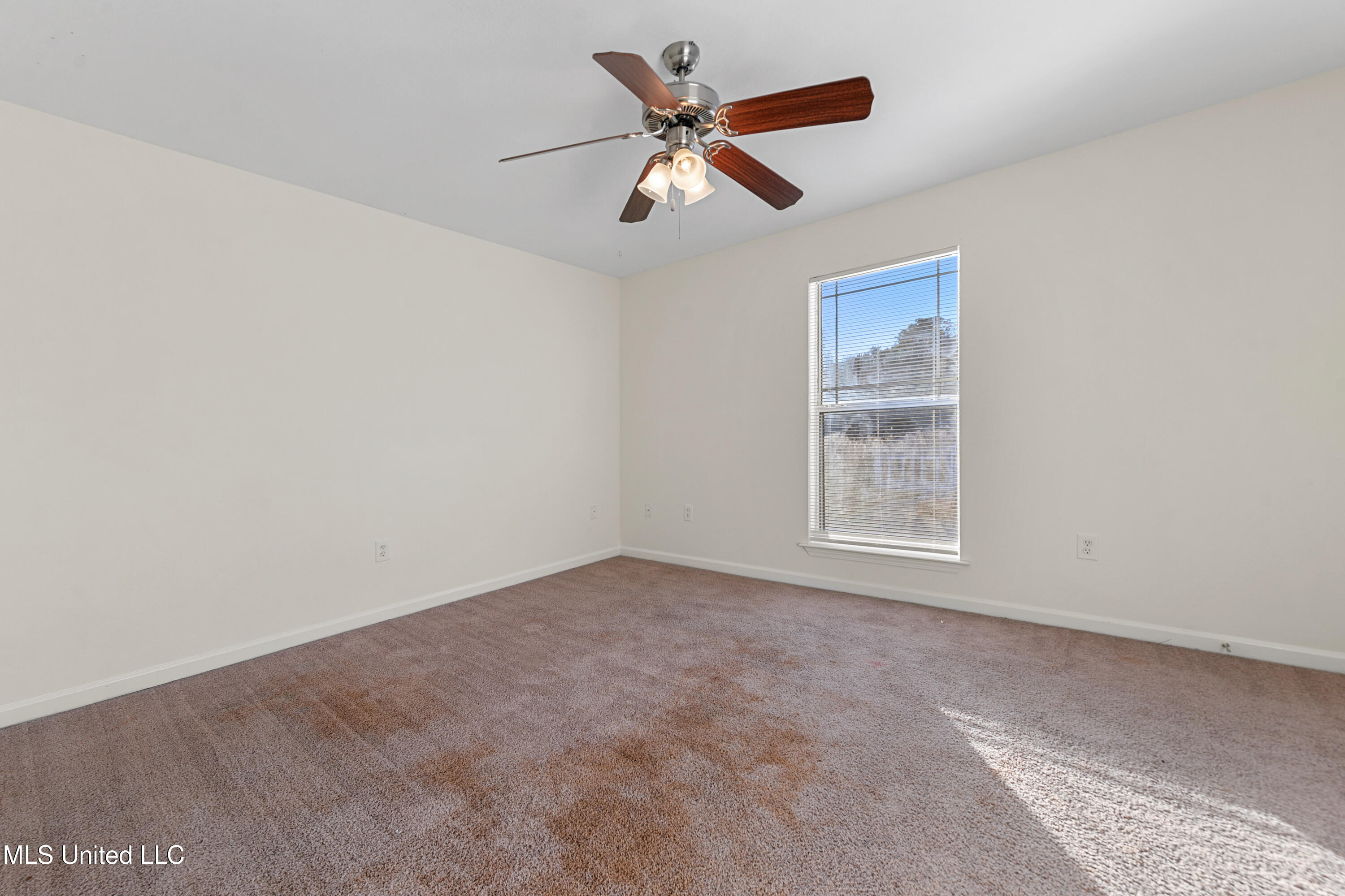 13070 Tracewood Drive, Unit B Gulfport, MS 39503 - Photo 14 of 20 014