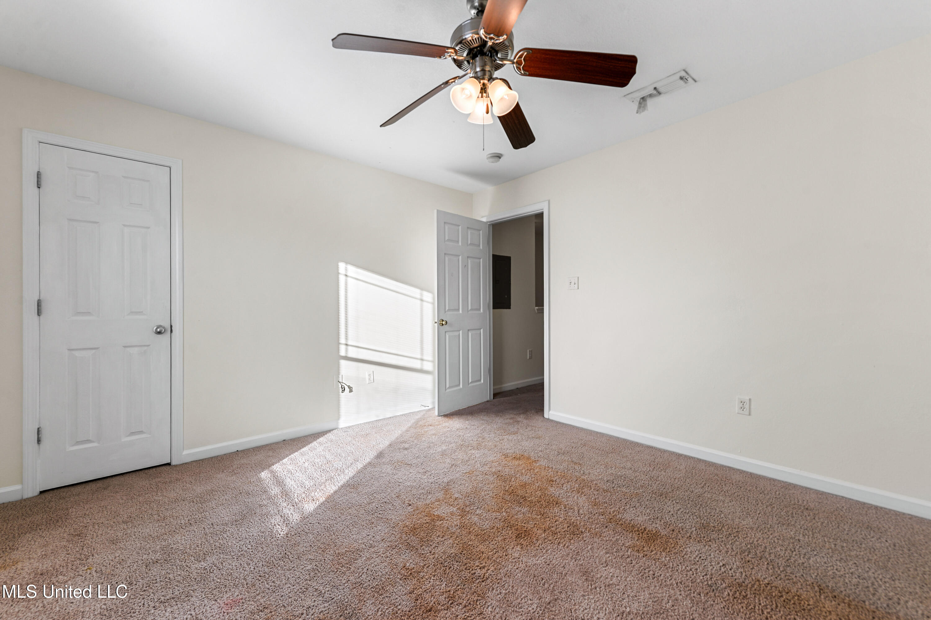 13070 Tracewood Drive, Unit B Gulfport, MS 39503 - Photo 15 of 20 015