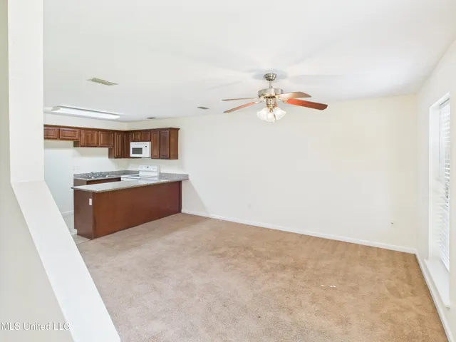 $1,400 | 13070 Tracewood Drive, Unit B, Gulfport, MS 39503