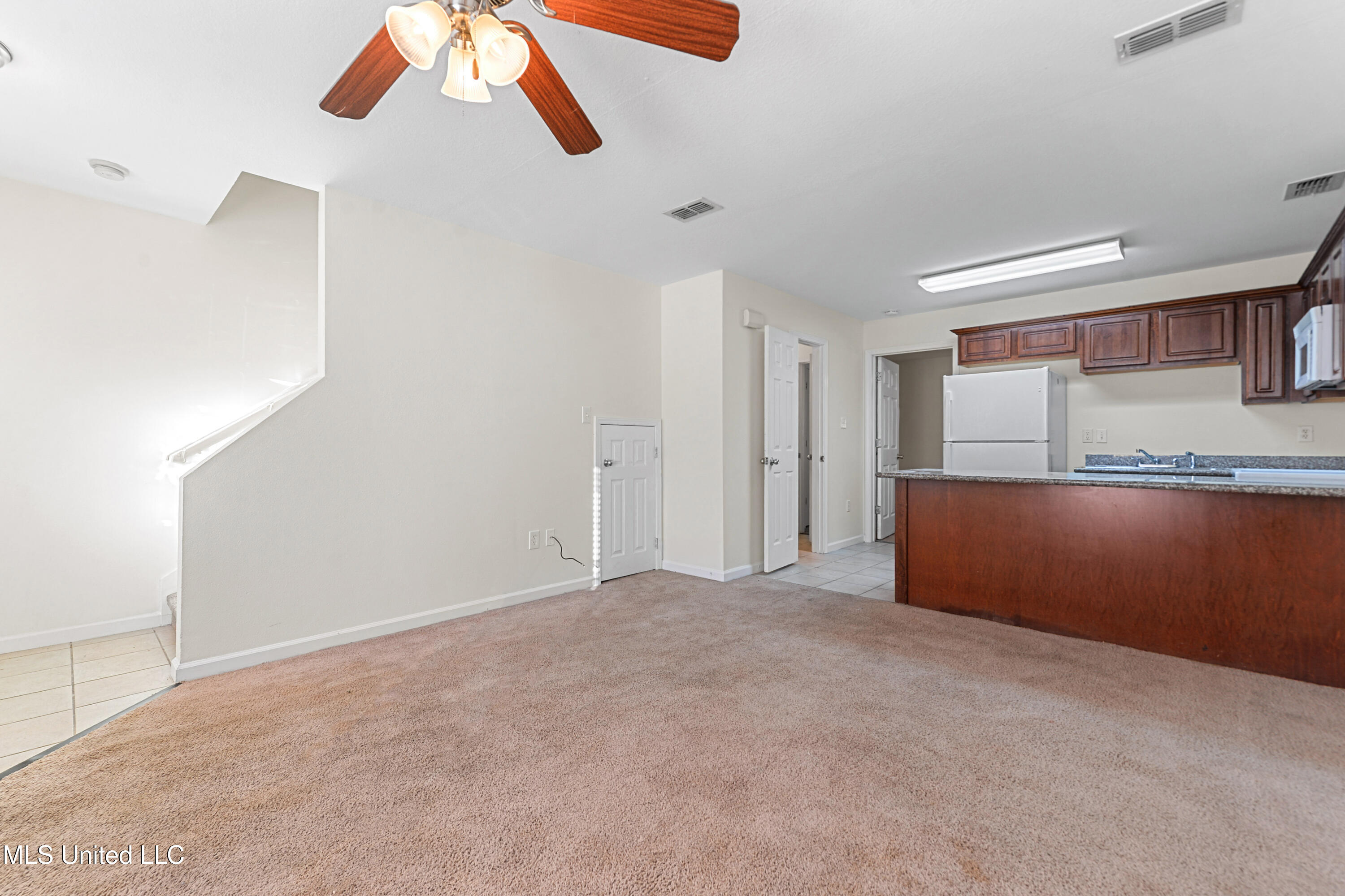 13070 Tracewood Drive, Unit B Gulfport, MS 39503 - Photo 4 of 20 004