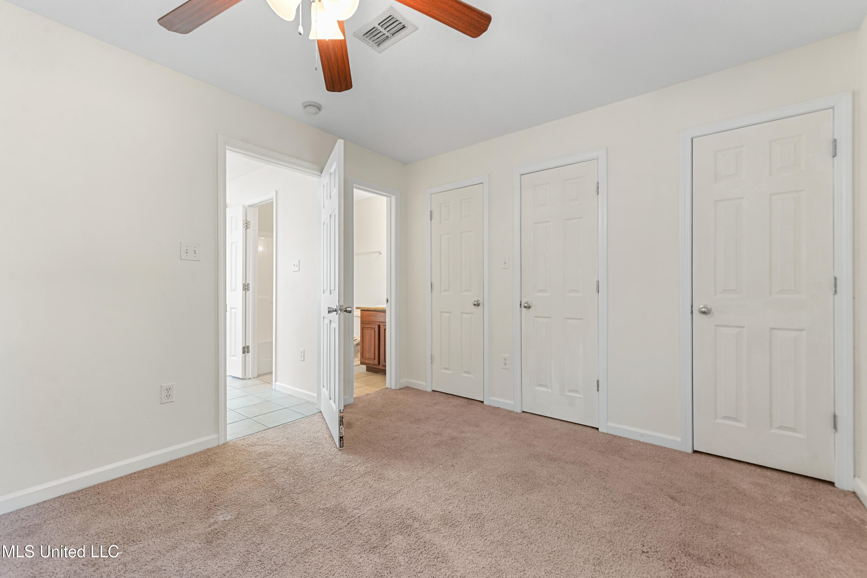 13070 Tracewood Drive, Unit B Gulfport, MS 39503 - Photo 10 of 20 010