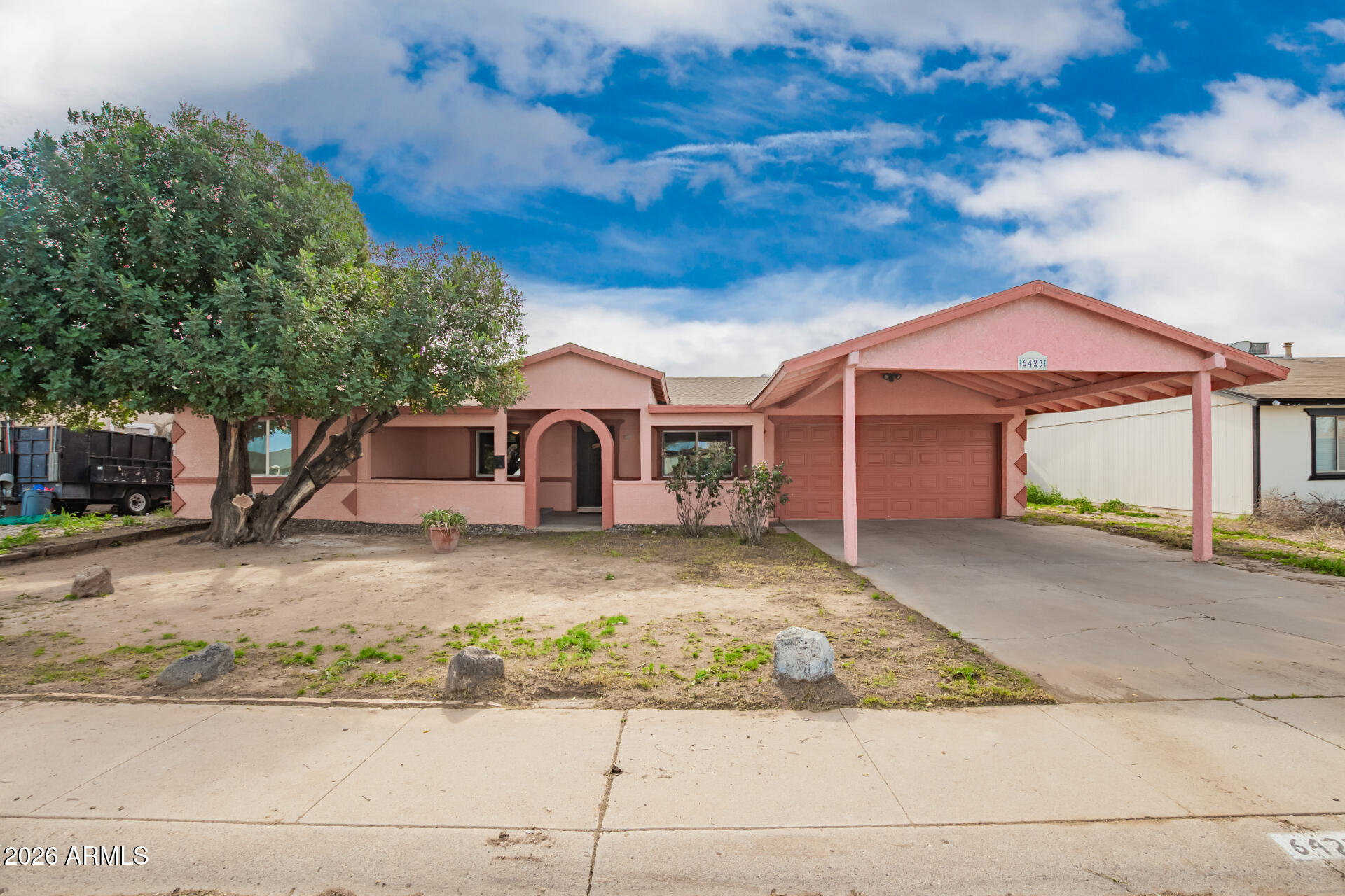 6423 West Almeria Road Phoenix, AZ 85035 - Photo 1 of 26 01 - Almeria (2)